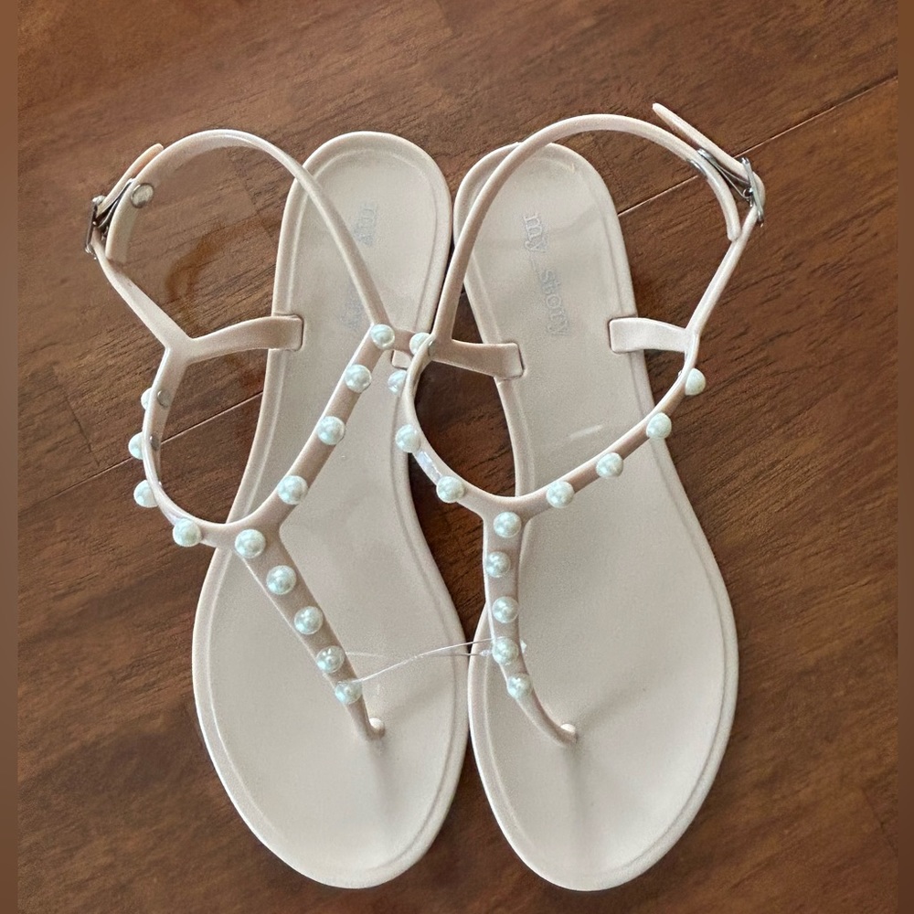 Size 7 My Story Tan Pear Sandals